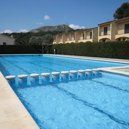 Casa de Férias Casa Moderna Con Piscina Comunitaria, Cerca De Y Actividades En La Playa - Es-323-51 L'Estartit