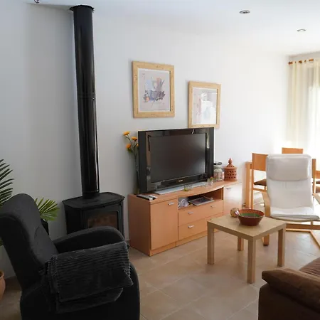 Casa de Férias Casa Moderna Con Piscina Comunitaria, Cerca De Y Actividades En La Playa - Es-323-51 *